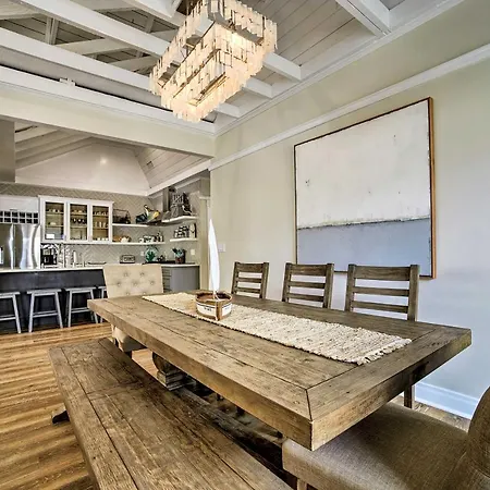 Charming Renovated Avalon Townhome, Walk To Beach! Exterior photo