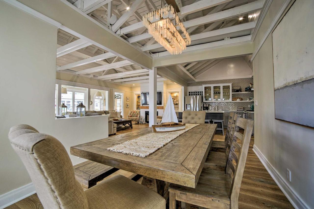 Holiday home Charming Renovated Townhome, Walk To Beach! Avalon