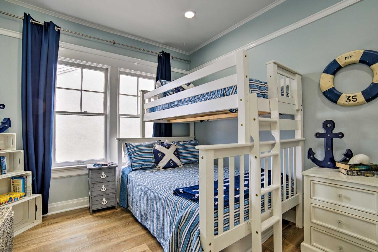 Charming Renovated Townhome, Walk To Beach! *